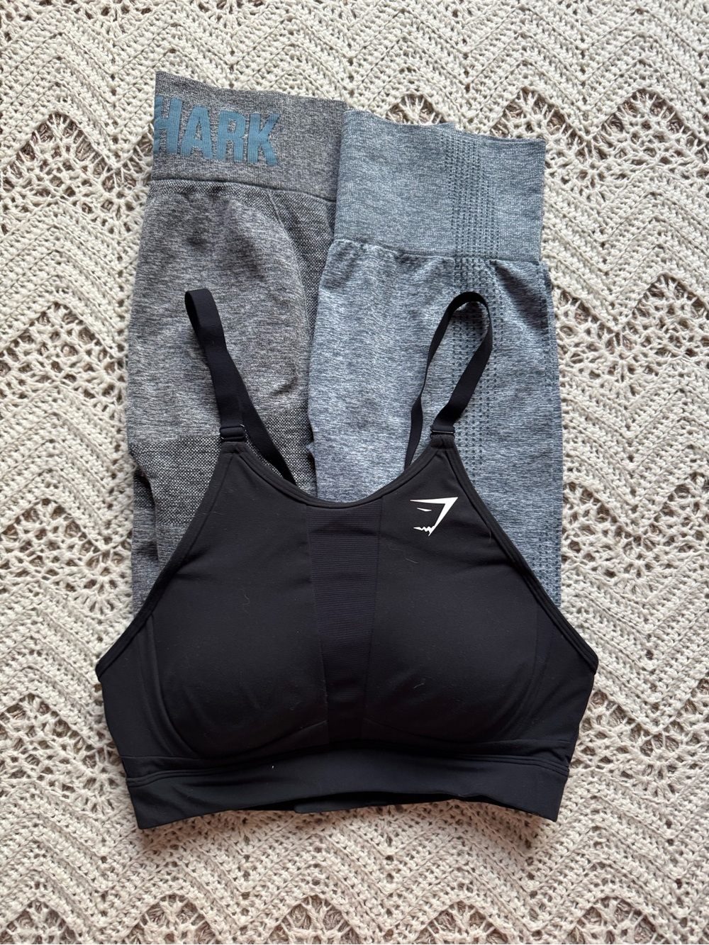 Gymshark Bundle Black Sports Bra with Gray Blue Compression Leggings Size Small